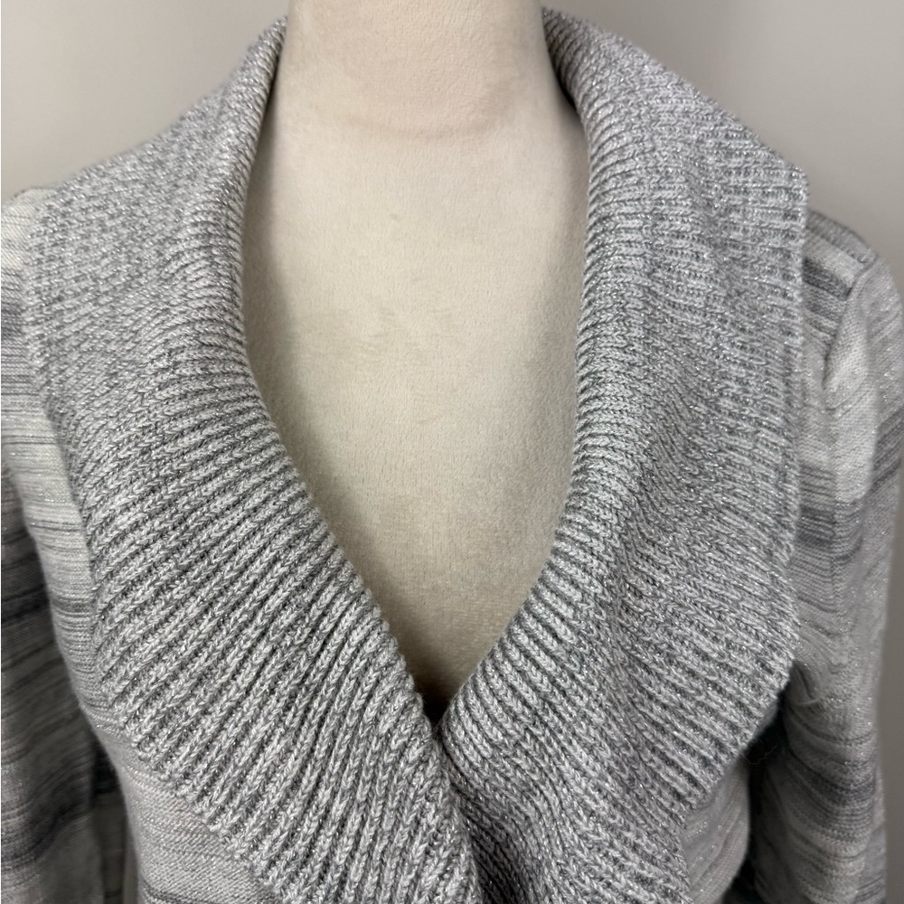 White House Black Market gray and silver ruffle cardigan sweater size small - Picture 7 of 13